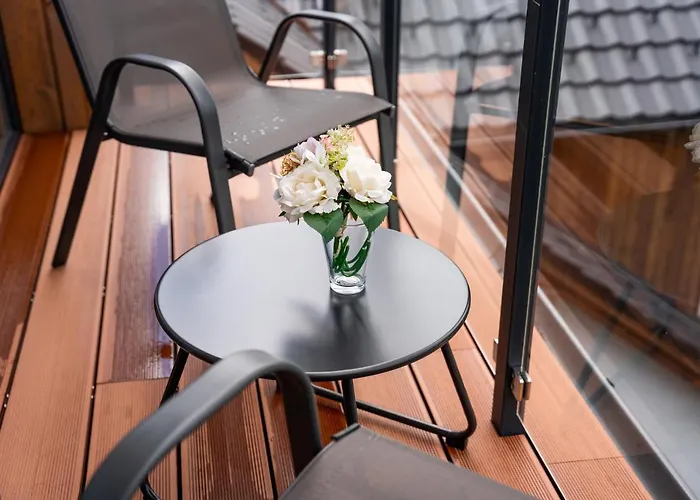 Invest Centrum Park 26 * Шклярска-Поремба