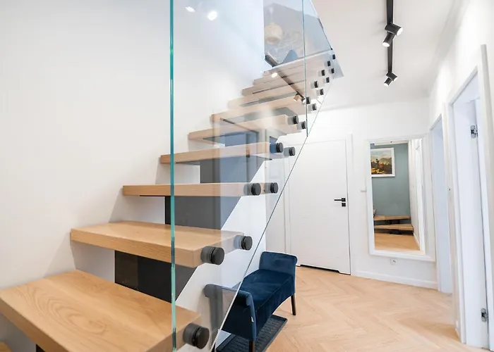 Invest Centrum Park 26 * Шклярска-Поремба